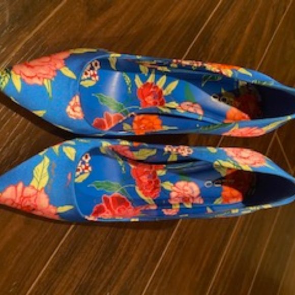 Aldo Blue Floral Satin Shoes - Picture 3 of 4